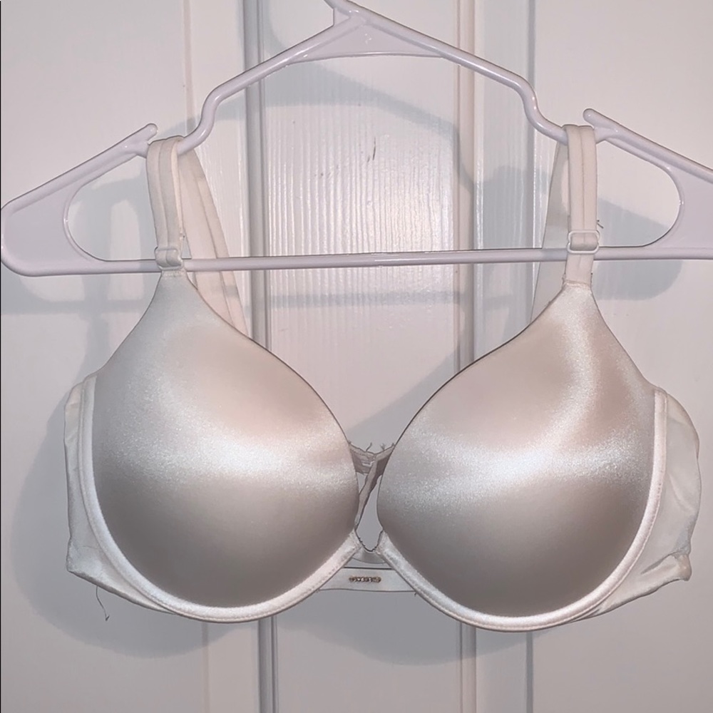 Body by Victoria very sexy. Push up. 38D